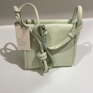 Crossbody lightweight purse